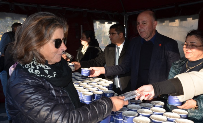Depremde hayatını kaybedenler unutulmadı