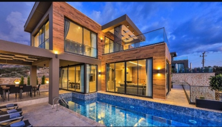 Alanya'da 100 Milyon TL'lik villa tartışma yarattı