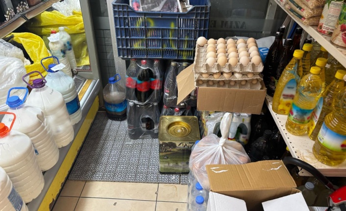 Alanya'da günü geçmiş ürün satan işletme mühürlendi