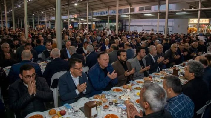 Pazarcılar iftarda buluştu