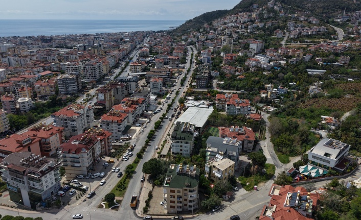 Dikkat! Alanya’daki o yol 33 gün tek şerit