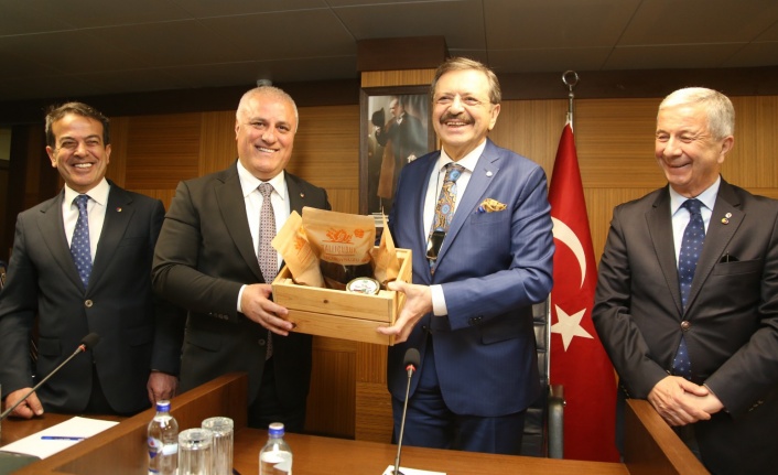 Hisarcıklıoğlu'ndan ALTSO'ya övgü