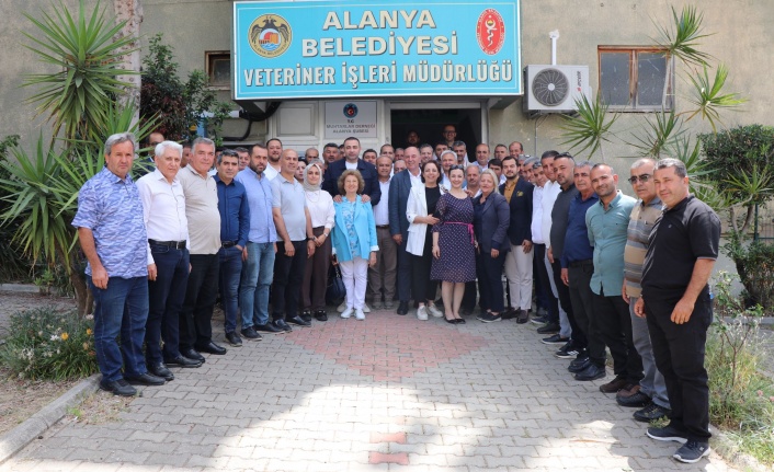 CHP Alanya’daki muhtarlarla buluştu