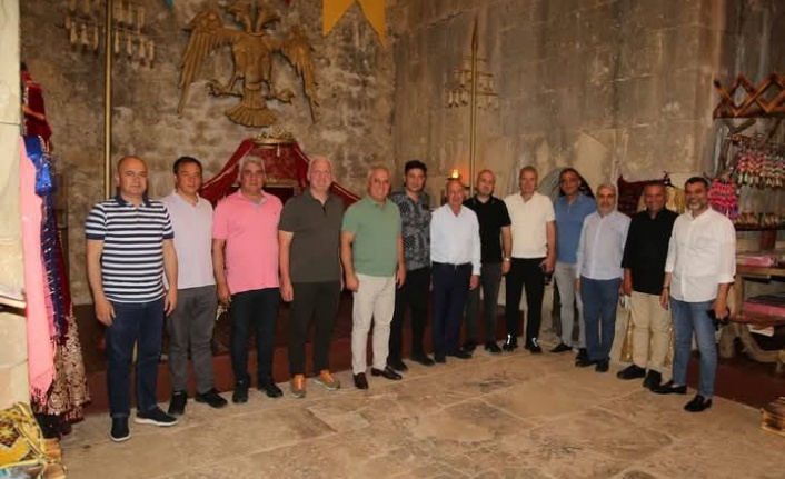 Erdem'den 'Tarihe sahip çıkın' mesajı