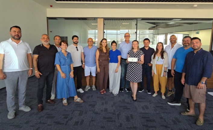 ALTAV yönetimi birinci yılını kutladı