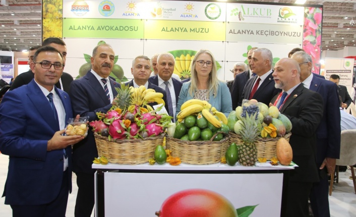 Alanya'nın tarım ürünleri İzmir'de tanıtılıyor