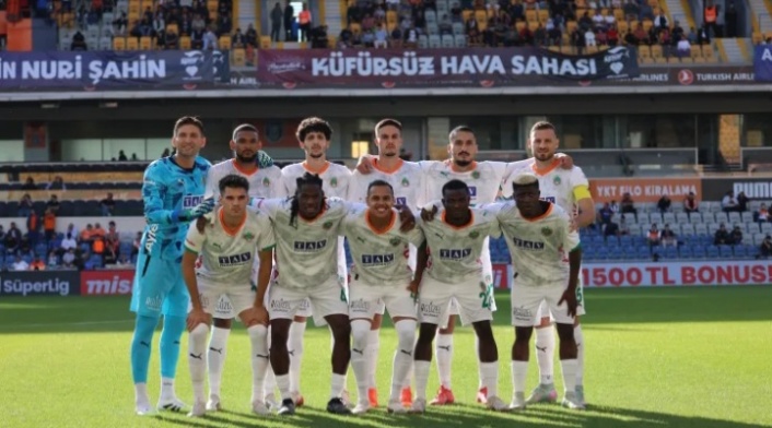 Alanyaspor 1 puanla yetindi