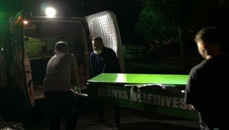 Alanya'da feci yangın; 1 ölü, 1 yaralı var