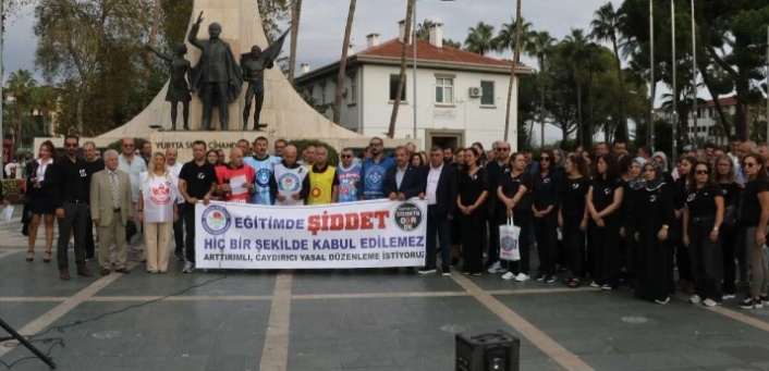 Alanya'da öğretmene saldırıya ortak tepki