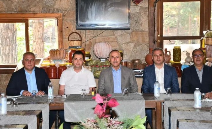 Çavuşoğlu'na Alanya Turizm Master Planı brifingi