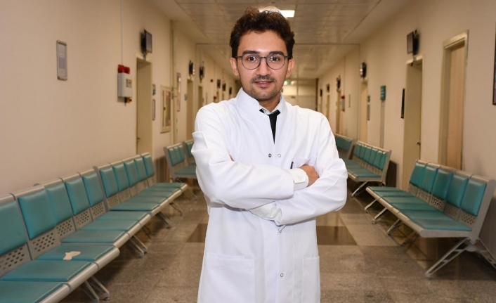 Alanya EAH, ilk uzman doktorunu mezun etti