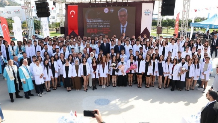 ALKÜ'de bakanlı açılış ve beyaz önlük töreni