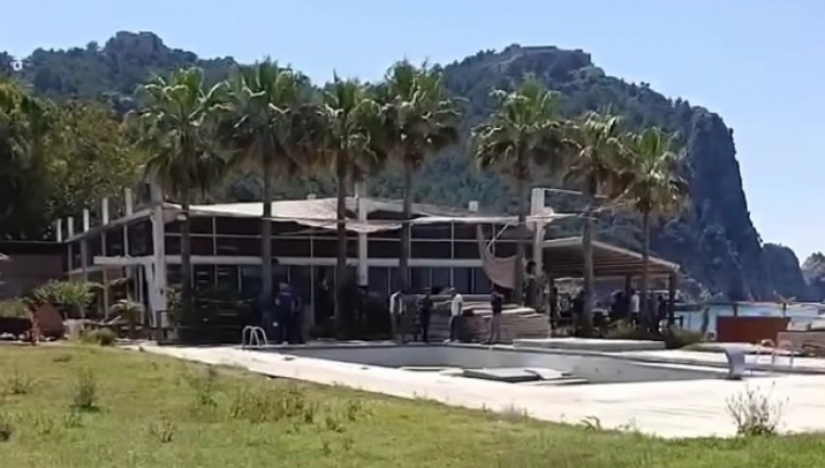 İhale krizi sürüyor! Occo Beach ortakları bıçakla birbirine girdi