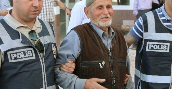 70’lik Dede Köpek Yerine Kadını Vurdu 