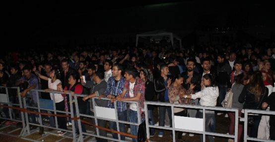 Doğa Yavuz Uydacı Üniversitelileri Coşturdu 