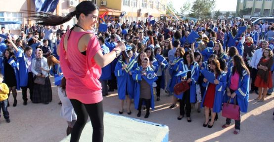 Silifke Mezunlarını Uğurladı 
