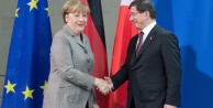 DAVUTOĞLU'NDAN MERKEL'E ALANYALI YANIT