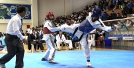 TAEKWONDO RÜZGÂRI ESEMEYE DEVAM EDİYOR