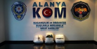6 KİLO ESRARLA YAKALANAN KADIN TUTUKLANDI