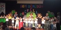 GERİ DÖNÜŞÜME BAHÇEŞEHİRLİ MİNİKLERDEN TİYATROLU SUNUM