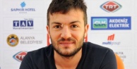 ALANYASPOR'DA İLK AYRILIK