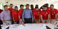 KESTELSPOR'DA 21 İMZA