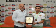Ahmet Arslan'a plaket