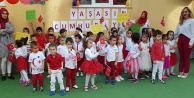 Miniklerin cumhuriyet coşkusu