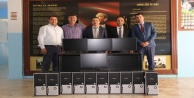 ALKÜ’den okullara bilgisayar bağışı