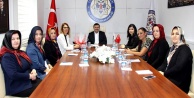 MHP'li kadınlardan Tanrıseven'e ziyaret