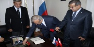 Rus Başkonsolosluğuna taziye ziyareti