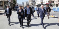 Başkan Türel o caddeyi inceledi