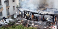 Çocukların sokakta yaktığı ateş 6 kişilik aileyi yok ediyordu