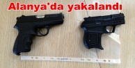 Polisin durdurduğu araçta ruhsatsız tabancı çıktı
