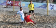 Alanya'da plaj futbolu heyacanı