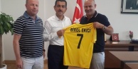 Şimşek'ten Ekici'ye Payallarspor forması