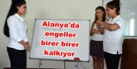 Sağlık çalışanlarına işaret dili eğitimi