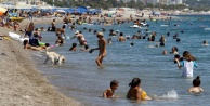 Tatilciler sahilleri doldurdu