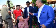 Çavuşoğlu Antalya'da adım atmadık yer bırakmadı