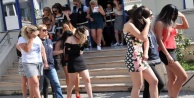 Fuhuş baskını: 9 kadın ve 4 şüpheli yakalandı