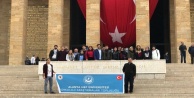 AHEP'li gençler Atatürk'ün huzurunda