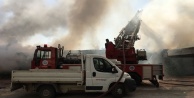 Antalya'da depo yangını korkuttu