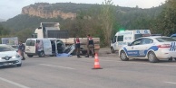 Trafik kazası! 1 ölü 2 yaralı var