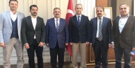 Tuna ziyaretlerde hız kesmiyor