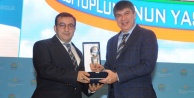 Başkan Türel’e akıllı kent ödülü