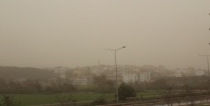 Komşu toz bulutunda kayboldu