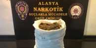 Alanya'daki uyuşturucu satışı polise takıldı