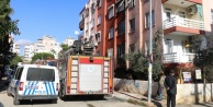 Apartmanın zemin katındaki dairede çıkan yangın korkuttu