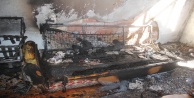 Çakmakla oynayan çocuk evi yaktı: 4 yaralı