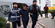 'Polisim' diyen dolandırıcılar yakalandı